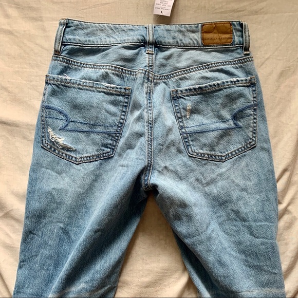 NWT American Eagle Ripped Boyfriend/Tomgirl Jeans - Picture 4 of 5